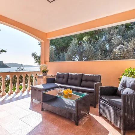 Beautiful In Gradina With Kitchen Дом отдыха *