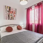 펜션 Beautiful In Gradina With Kitchen