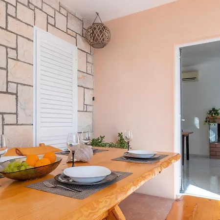 Beautiful In Gradina With Kitchen *